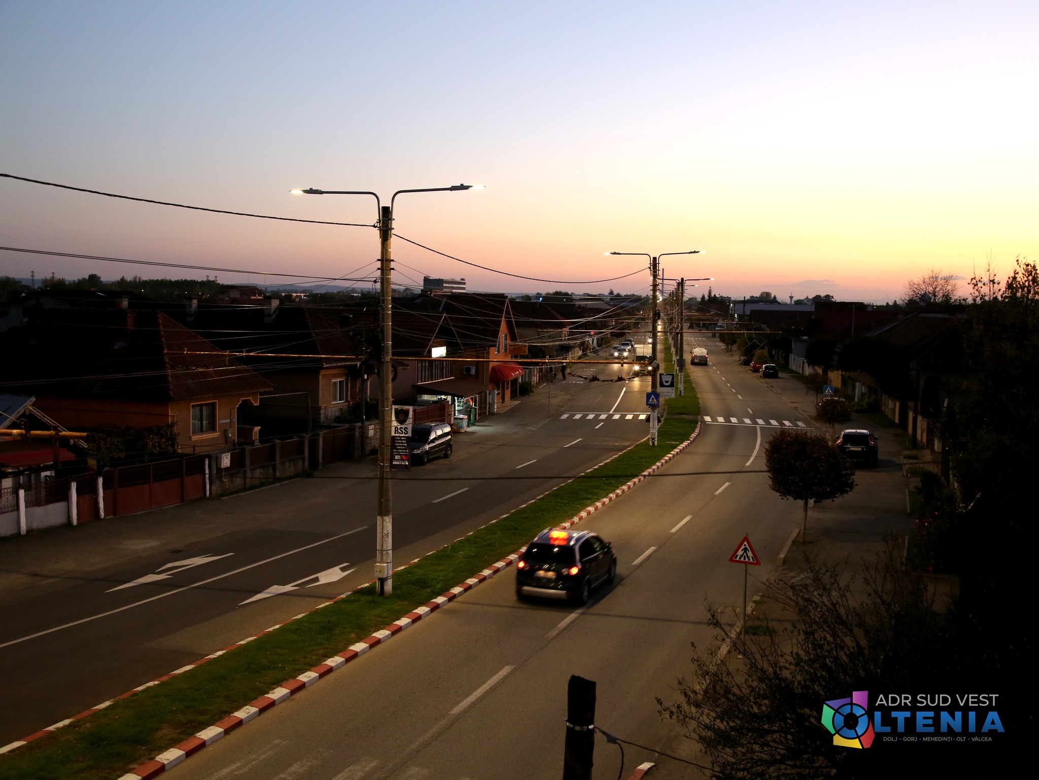 Străzile Târgu Jiului au un sistem de iluminat public modern, inteligent și economicos!