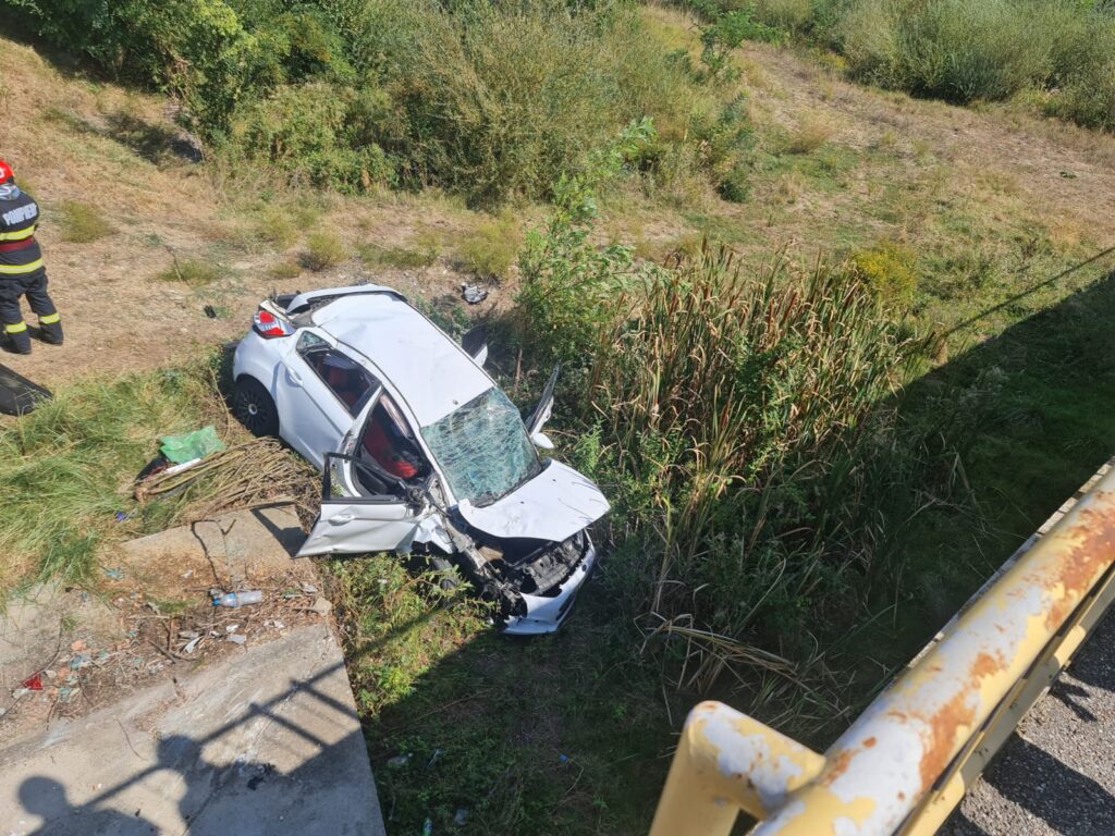 Accident grav într-o localitate din Vâlcea