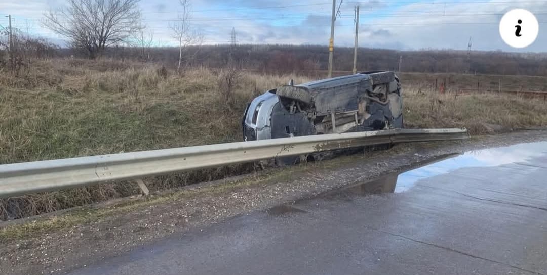 Accident în Fărcășești, provocat de o tânără de 21 de ani