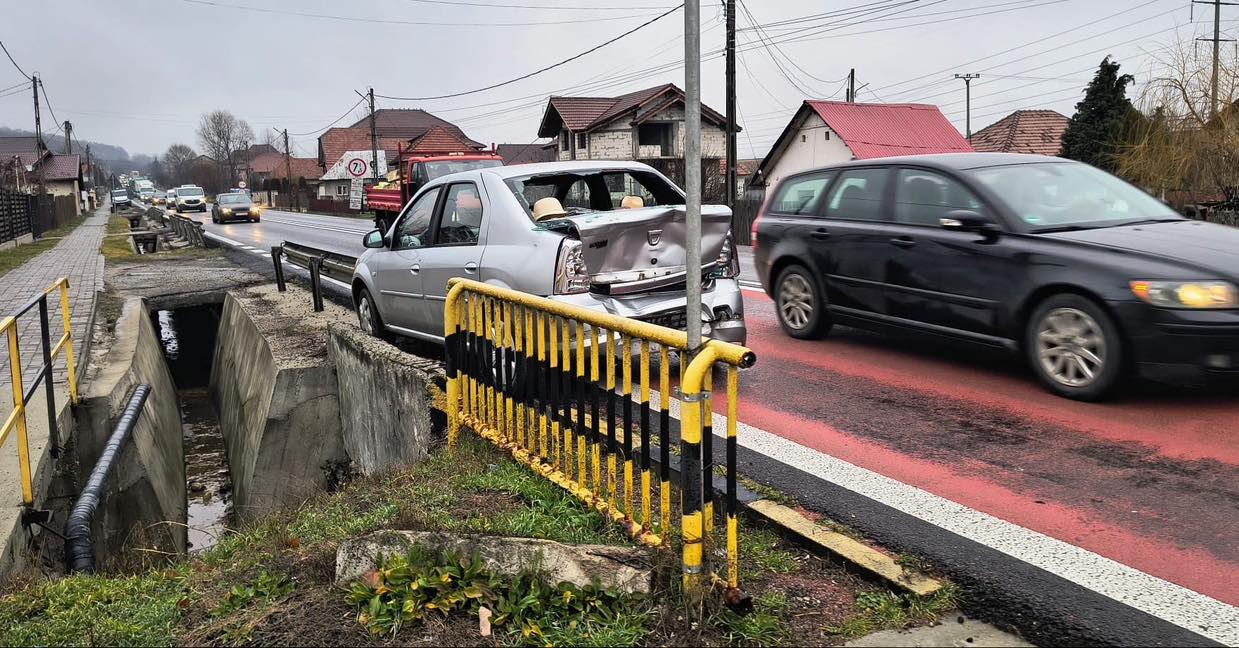 Accident rutier pe DN 7, în localitatea Bujoreni