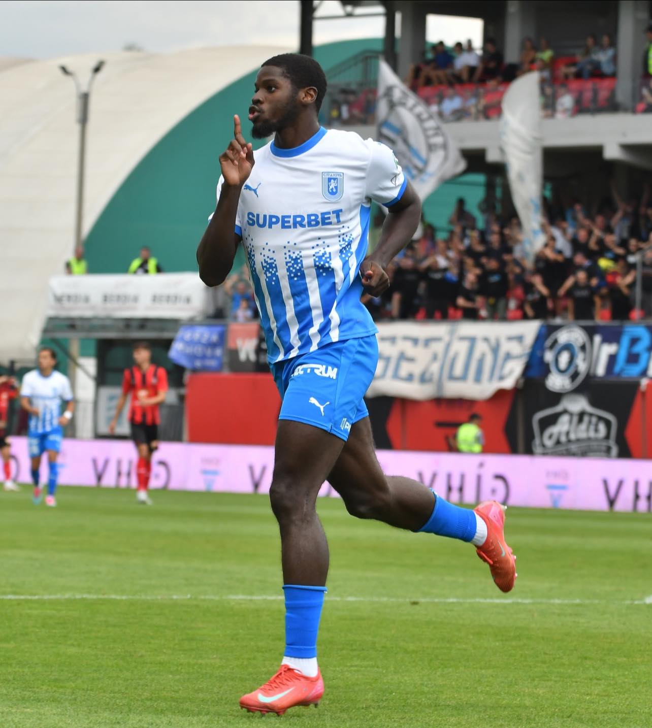 Regele Leu! Craiova e lider după ce Nsimba a rezolvat meciul de la Ciuc