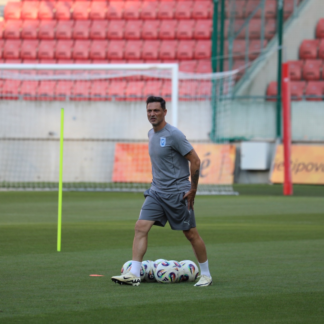 Rădoi, neclintit după un meci interzis cardiacilor: “Dacă îți e frică, mai bine rămâi acasă”