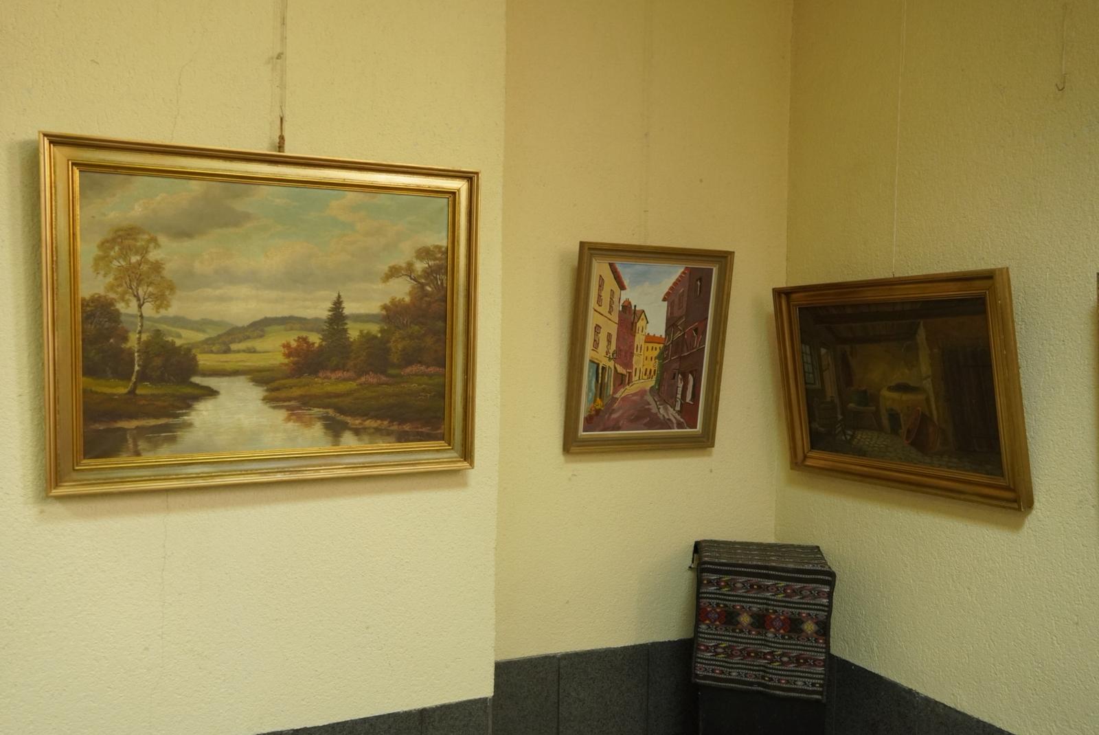 Vernisaj „Colecții și colecționari” la Târgu Jiu