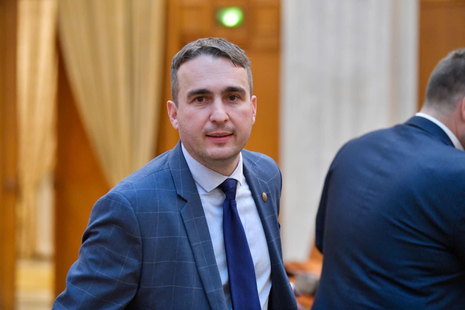 Legea care permitea finalizarea hidrocentralelor din arii protejate atacată la Curtea Constituțională