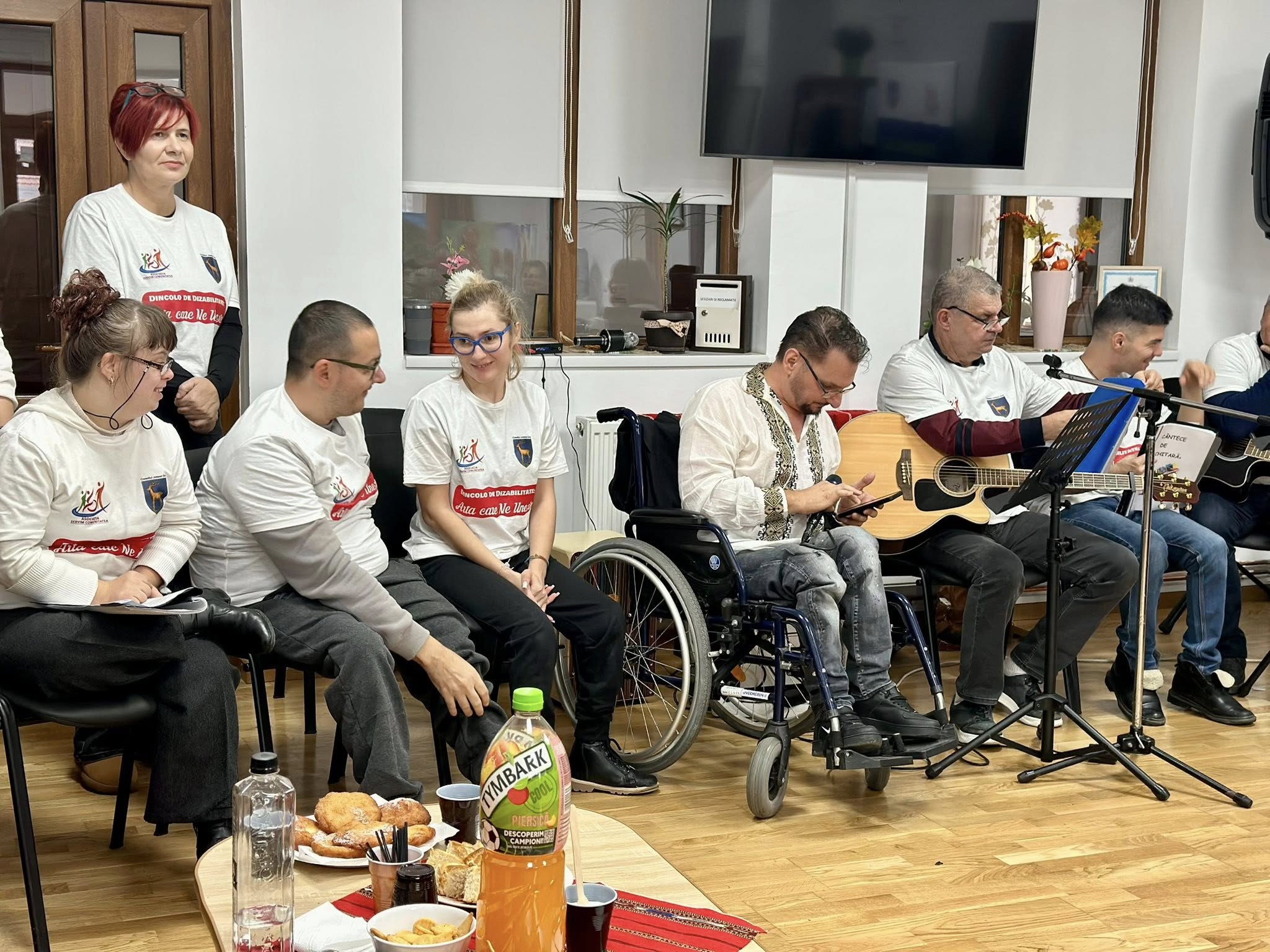 „Dincolo de dizabilitate – Arta care ne unește”, acțiune de suflet la Centrul de Zi Bălești