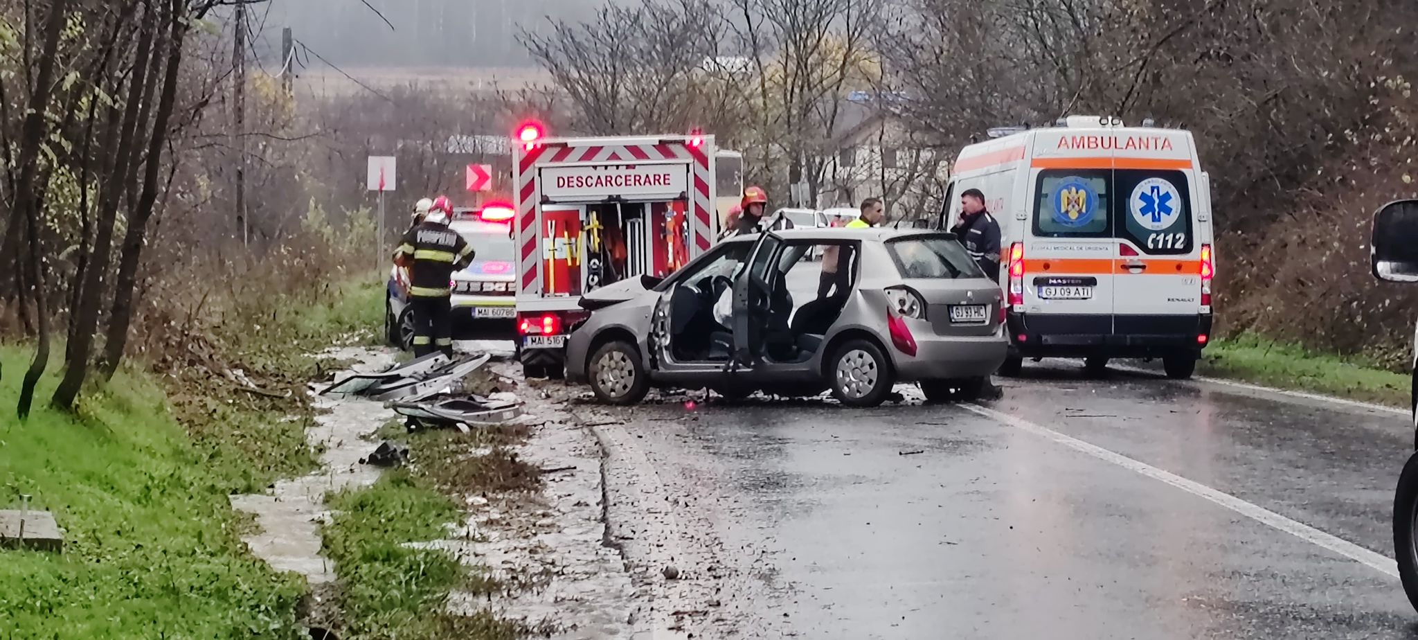 Trei victime încarcerate după un accident  la Pojogeni!