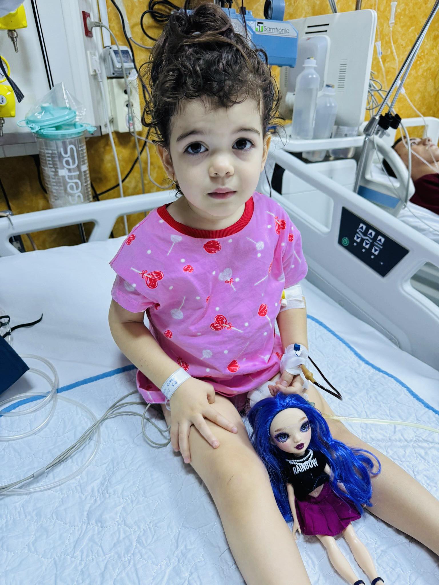 Micuța Ziana se luptă cu cancerul! Fiecare clipă contează, fiecare donație contribuie la un miracol!