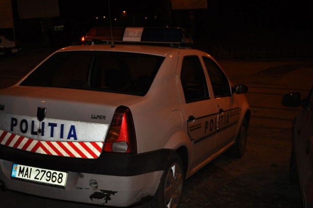 Tânăr rovinărean, în arest după ce a pocnit un bărbat masina politie noaptea sursa foto Ziarul Incomod