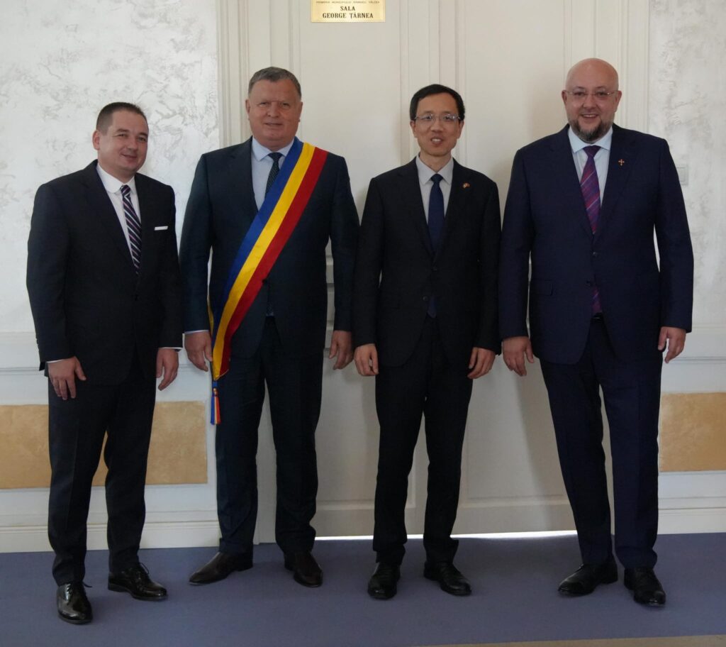 Ambasadorul Chinei, vizită oficială în Vâlcea 7e0e592a b56e 4a9e a2d5 2fcded78d17d