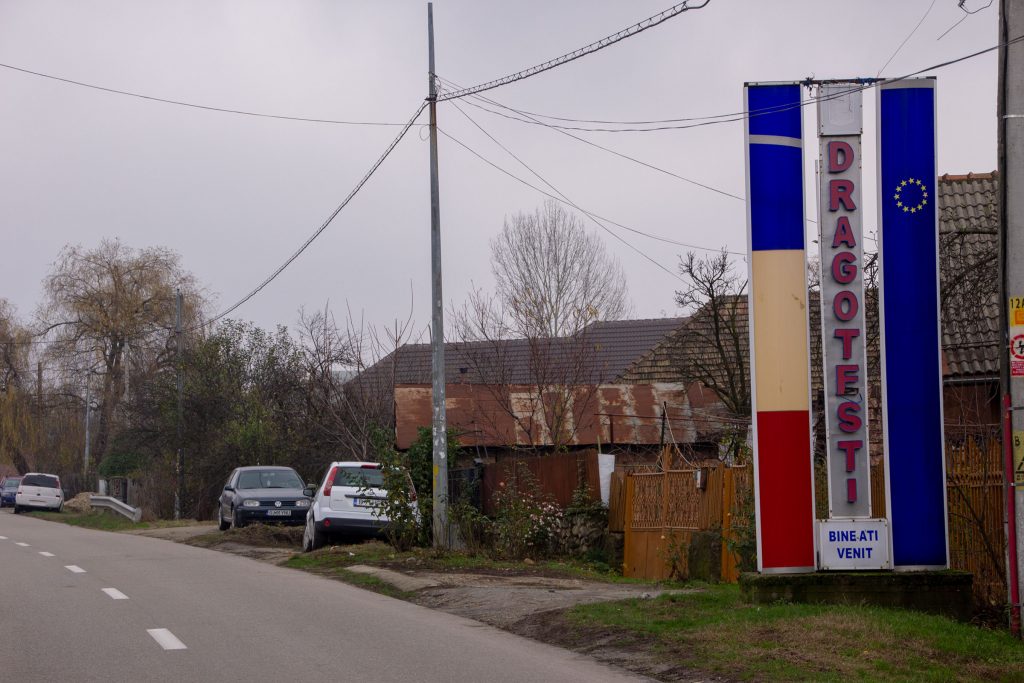 Comuna Drăgotești continuă demersurile pentru dezvoltarea comunității locale comuna Dragotesti GJ 0133 1024x683 1