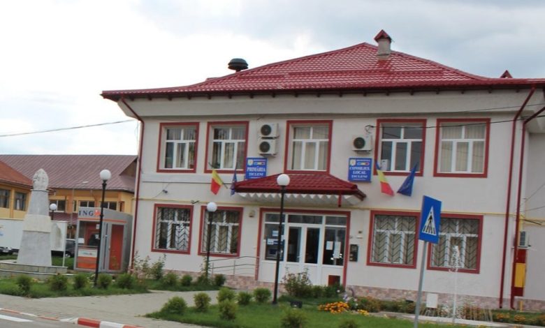 Autoritățile locale din Țicleni sprijină extinderea serviciilor medicale pentru locuitori ticleni 1024x757 1 780x470 1