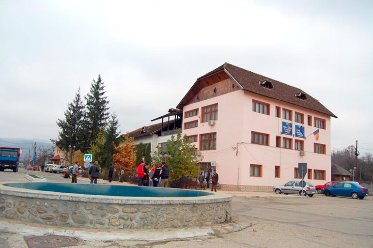 tismana 1