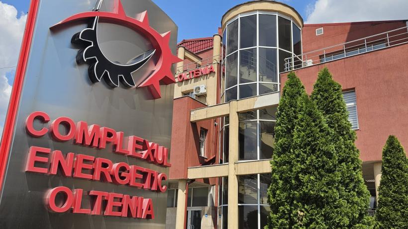 1500 de angajati de la complexul energetic oltenia risca sa fie concediati in timp ce directorii si au majorat indemnizatiile cu 37 18999797
