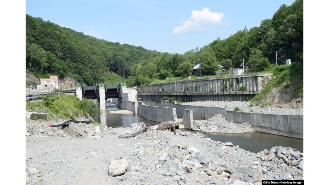 Parlamentul permite construcția hidrocentralelor în arii naturale protejate HIDRO