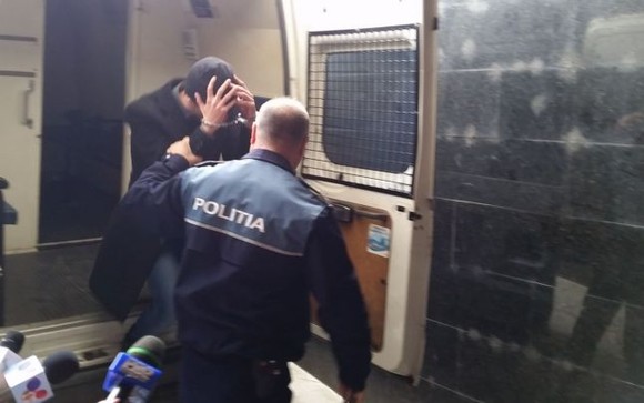 barbat retinut de politie catuse arest