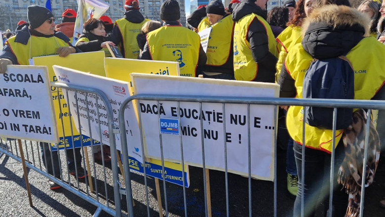 Sindicaliştii din educaţie, protest la Guvern și Parlament protest educatie