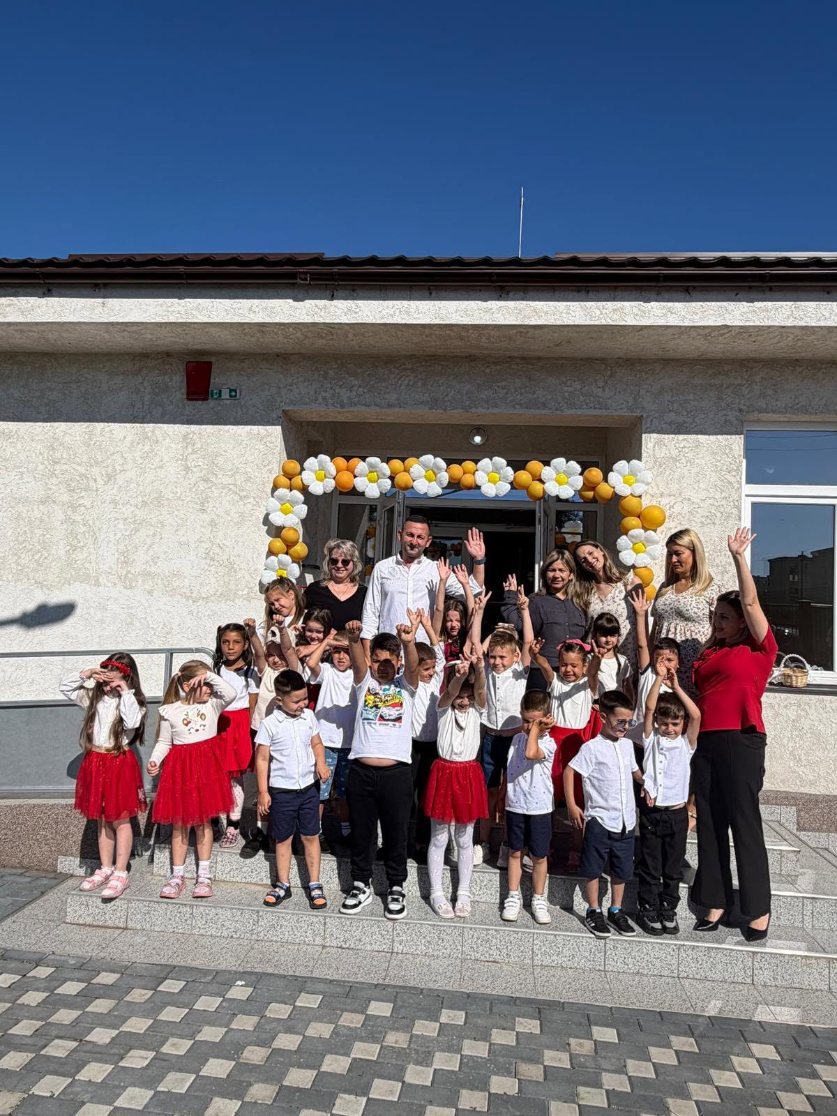 Robert Filip a inaugurat o nouă grădiniță în Rovinari 725035321 27322887167365543 8493782367186393460 n