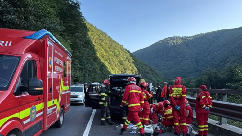 Lucrări pe Valea OItului după tragedia de marți PTc4MCZoPTQ0MCZoYXNoPTRlZjQ3ZWJmMTY2YTg3OGM5ODA4MWVjZjc4OTdkYmYw.thumb