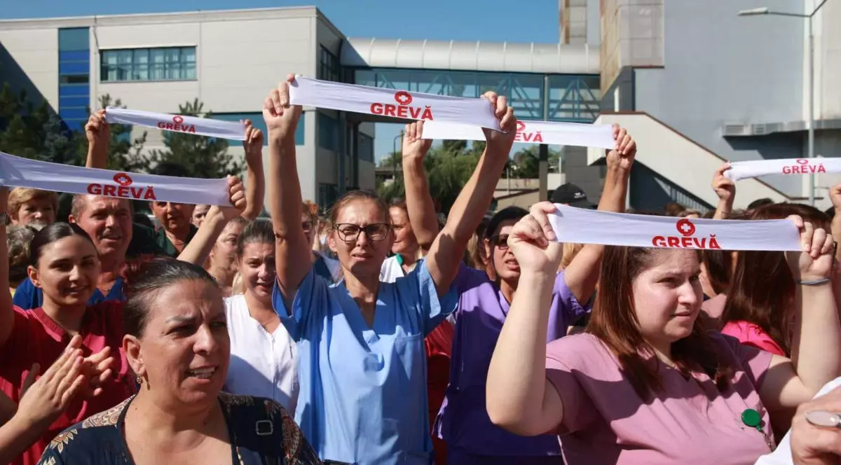 Greva din spitale, suspendată cadrele medicale de la spitalul clinic de urgenta bagdasar arseni din capitala s au alaturat protestului 3 e1785223400346