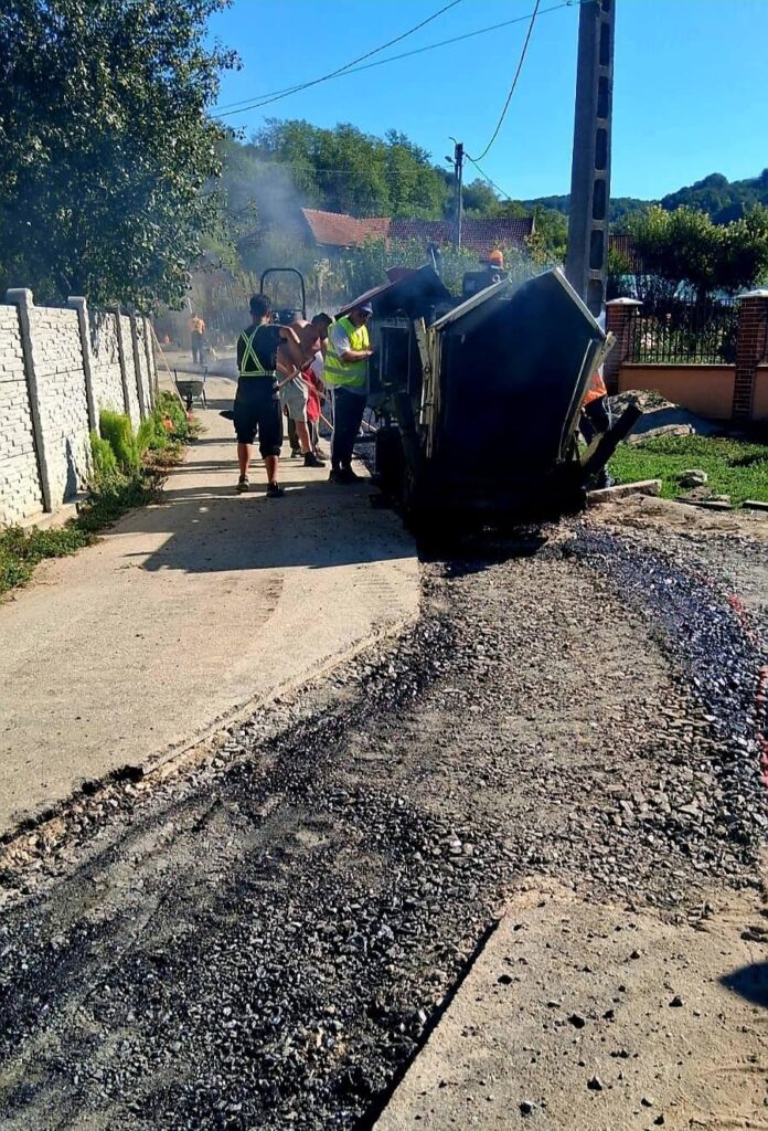 Lucrările de apă și canalizare din Jupânești, pe ultima sută de metri 799972456 1588112646126763 3076079751931671411 n