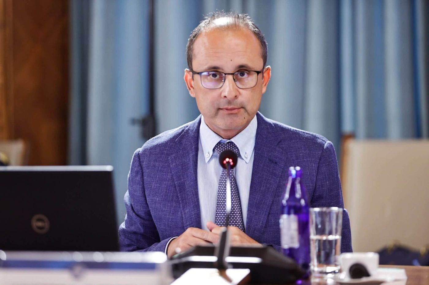 POZA BUSOI CEO